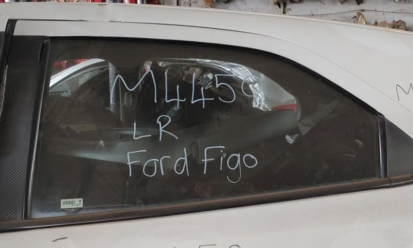 FORD FIGO LEFT REAR WINDOW - Private Seller FORD FIGO LEFT REAR WINDOW - Private Seller
