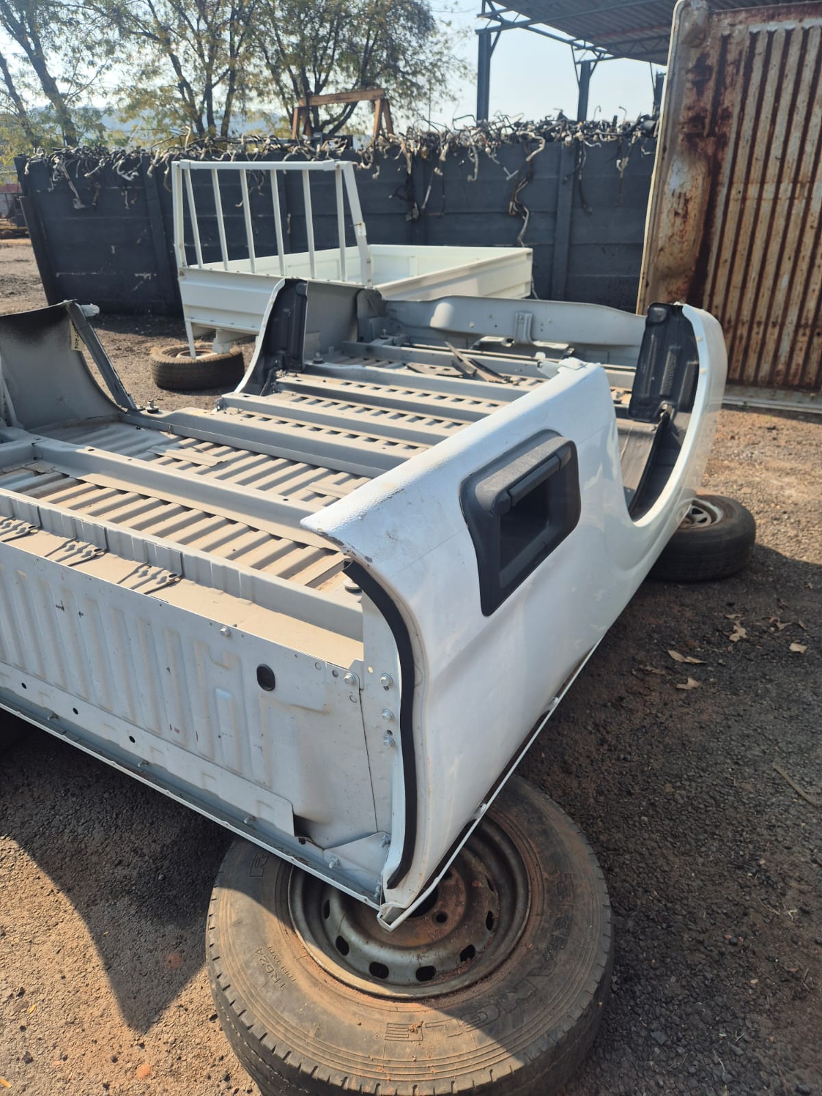 Nissan navara loading bin new R12500 - Private Seller Nissan navara loading bin new R12500 - Private Seller