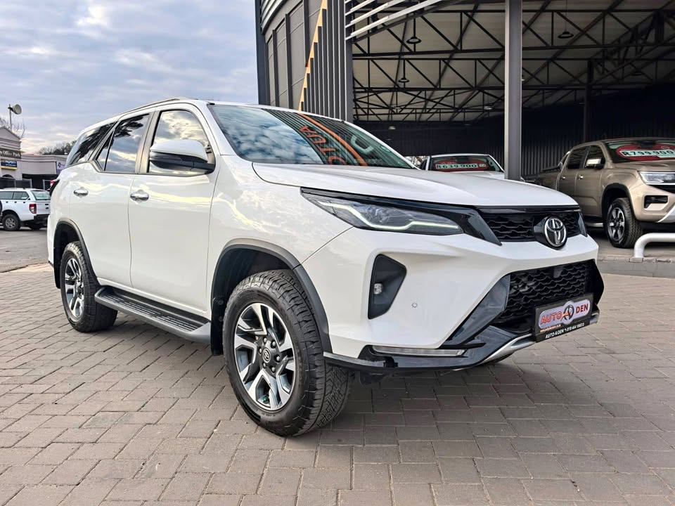 2023 Toyota Fortuner 2.4 GD6 Manual