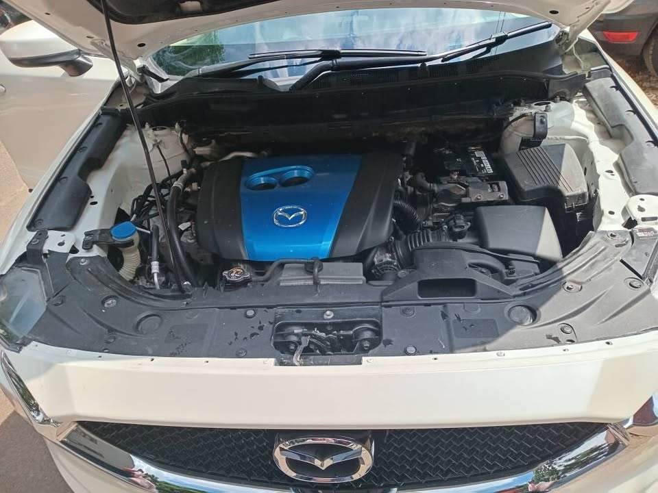 2018 Mazda cx5 2.0 Petrol,Automatic White Color Reverse camera and reverse sensor 89000km