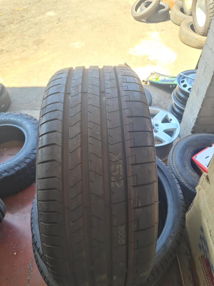 1x255/35/R20 pirelli pzerro Runflat tyre - Private Seller 1x255/35/R20 pirelli pzerro Runflat tyre - Private Seller