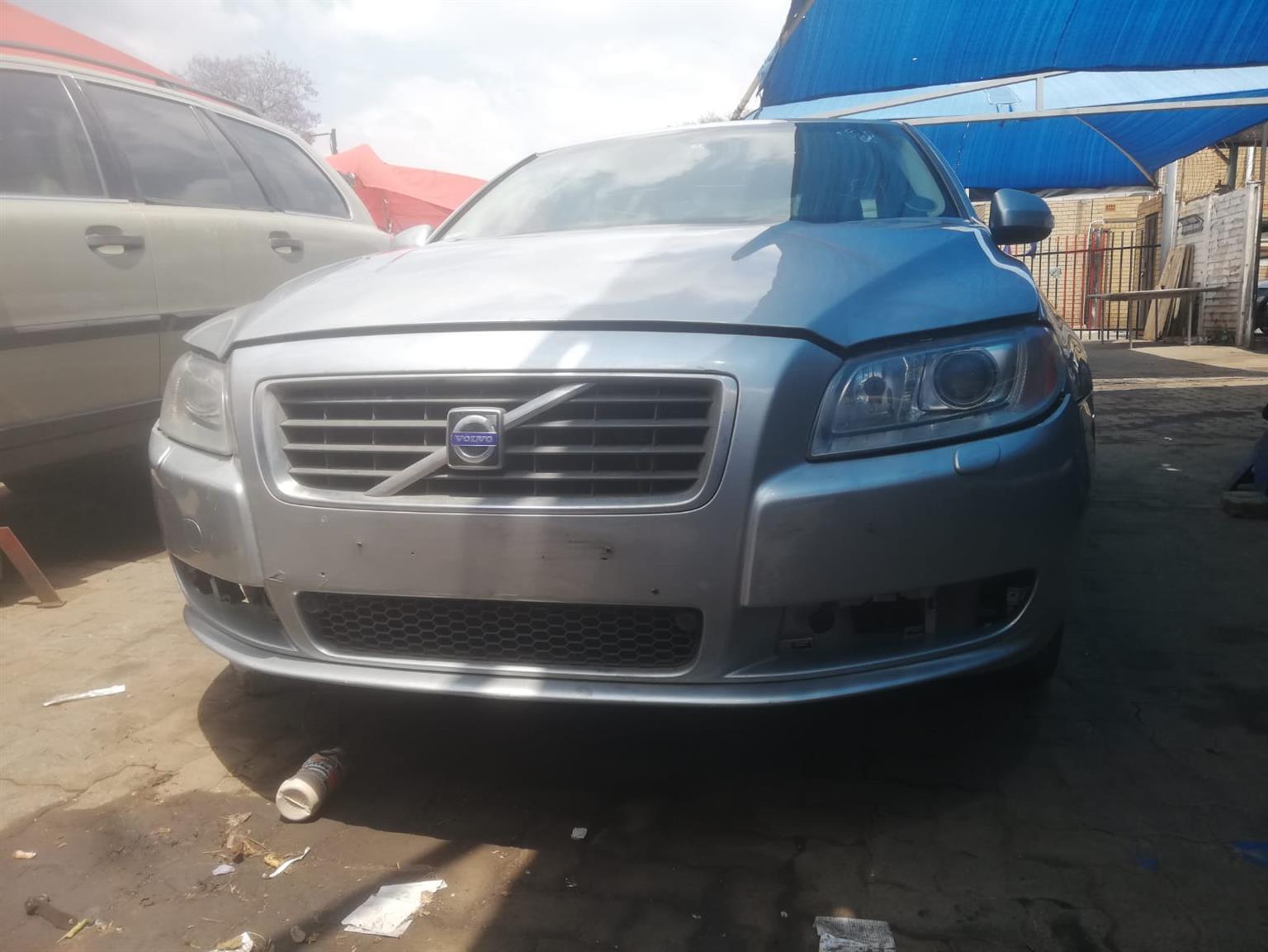 VARIOUS VOLVO STRIPPING FOR SPARES DELIVERY AVAILABLE NATION WIDE - Private Seller VARIOUS VOLVO STRIPPING FOR SPARES DELIVERY AVAILABLE NATION WIDE - Private Seller