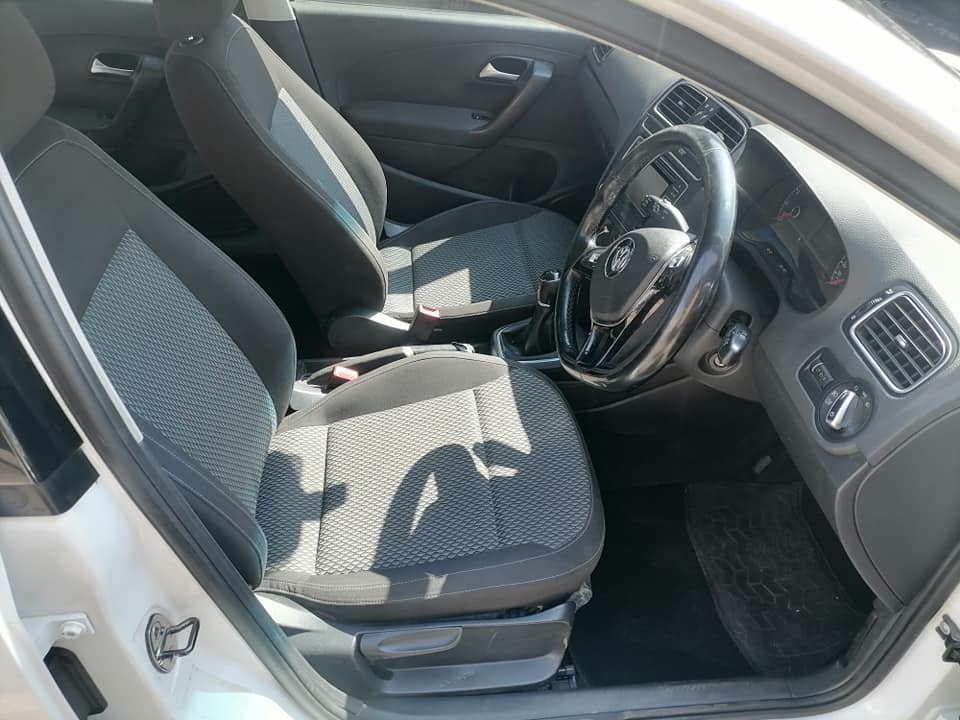 2016 Volkswagen polo 6 1.4 Comfortline Sedan