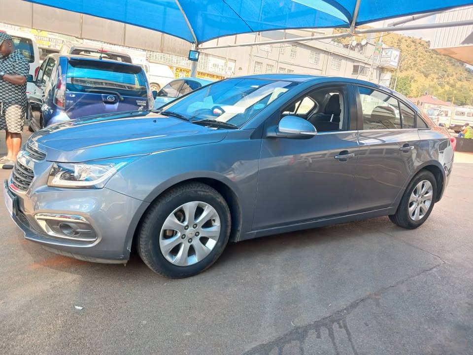 2017 CHEVROLET CRUZE 1.6 SEDAN Transmission: Manual Mileage: 97000km Fueltype: Petrol Grey
