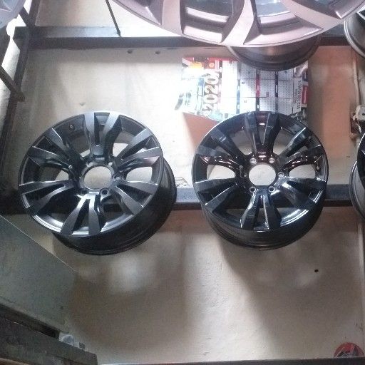 isuzu black rims
