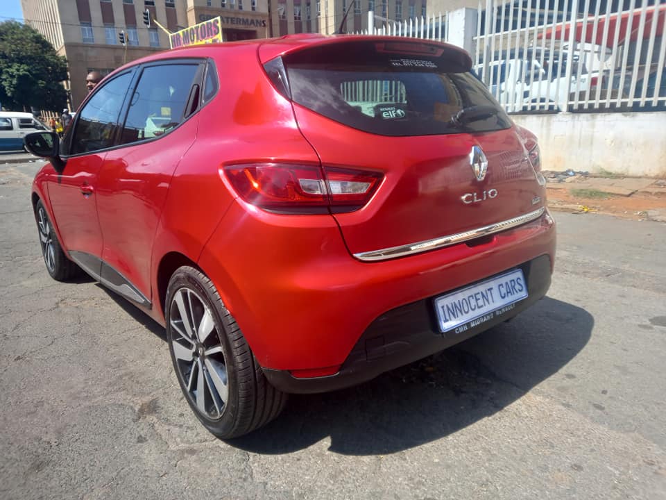 2014 RENAULT CLIO 4 900T PETROL, MANUAL TRANSMISSION, MAROON COLOUR