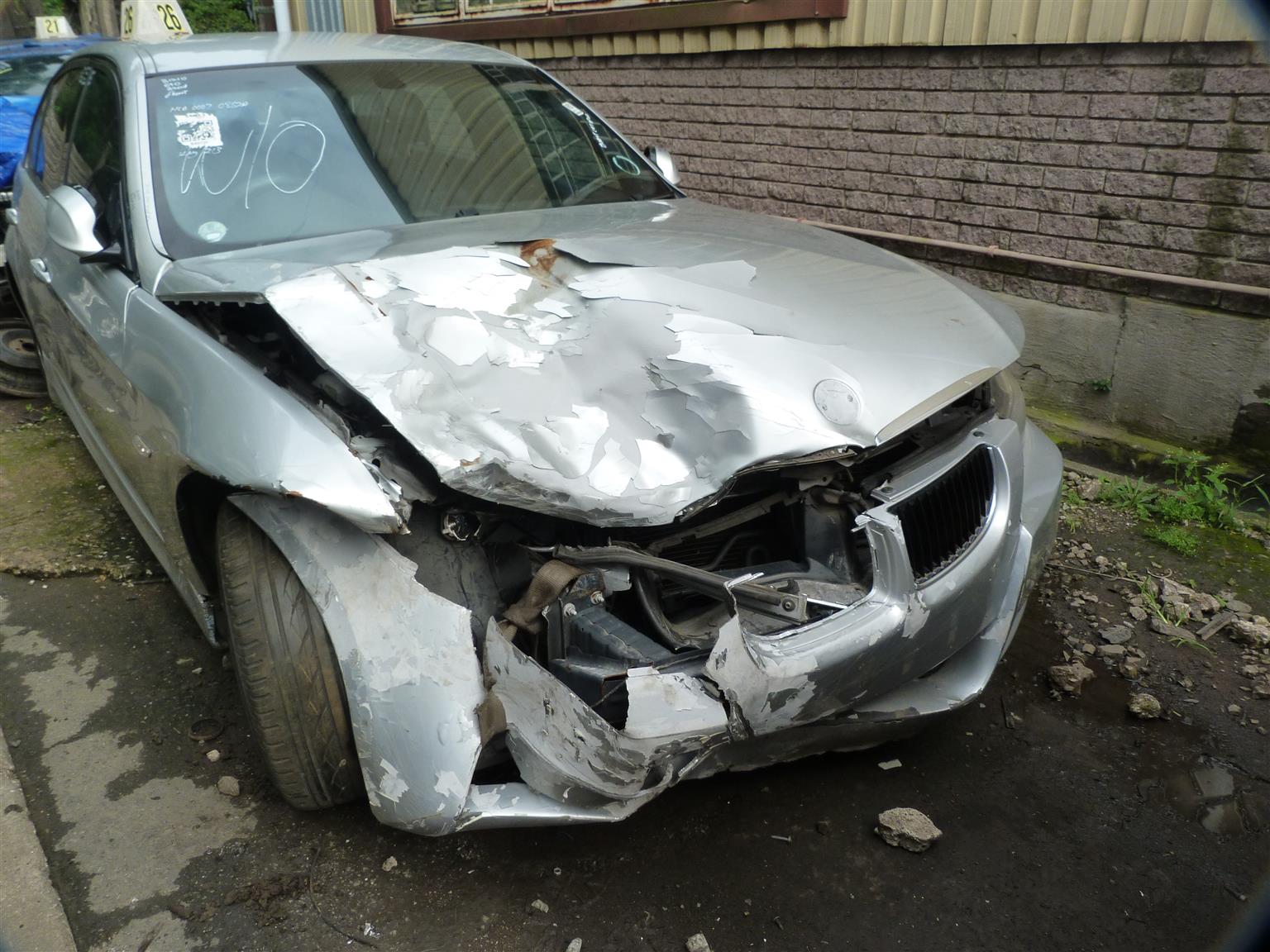 STRIPPING FOR SPARES - BMW 320d (E90) 2008 SILVER - Private Seller STRIPPING FOR SPARES - BMW 320d (E90) 2008 SILVER - Private Seller