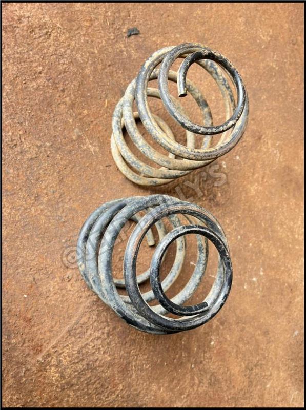 Jeep Cherokee Kj Coil Springs For Sale - Private Seller Jeep Cherokee Kj Coil Springs For Sale - Private Seller