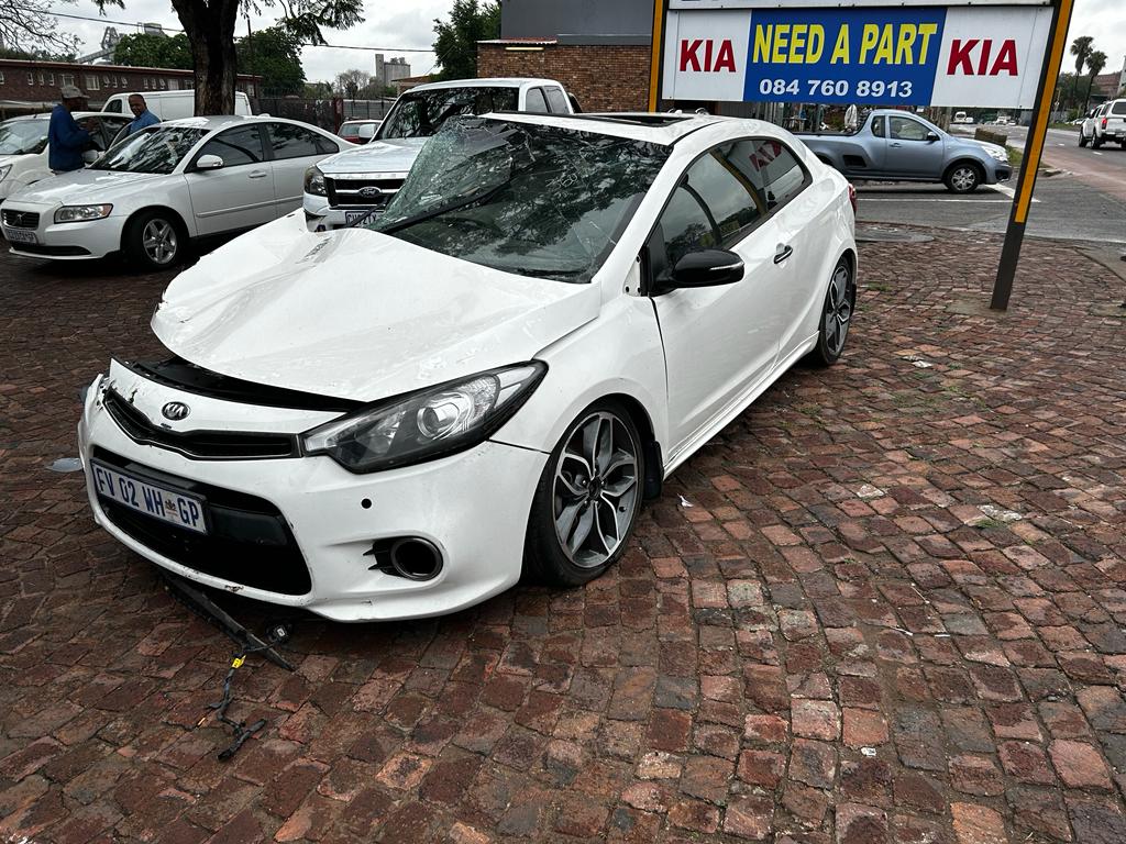 Kia Cerato Coupe 2014 1.6 TDGI stripping for spares - Private Seller