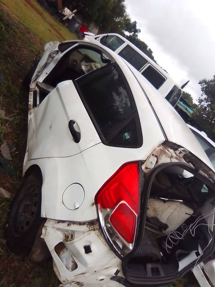 2013 ford fiesta striping for spares - Private Seller