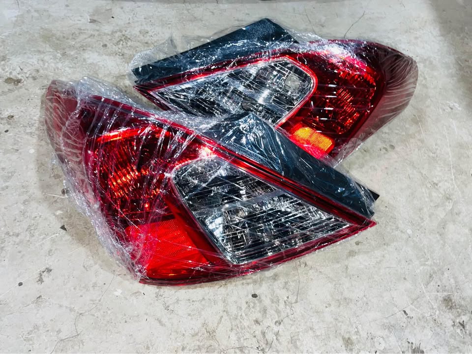 Nissan Almera taillights - Private Seller Nissan Almera taillights - Private Seller