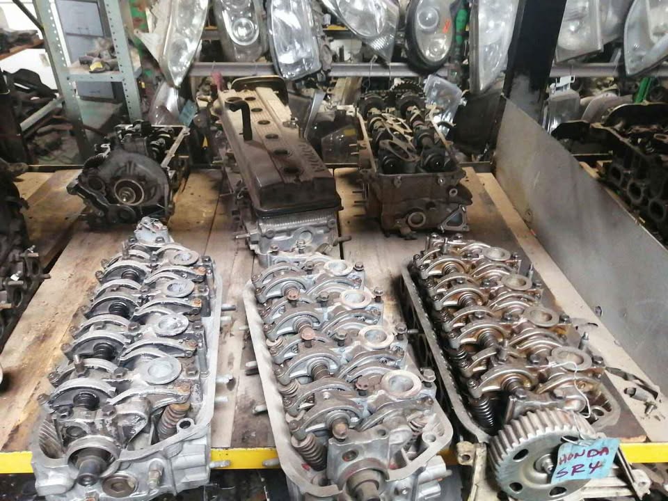 Honda sr4 cylinder head for sale at Richies motor spares - Private Seller Honda sr4 cylinder head for sale at Richies motor spares - Private Seller