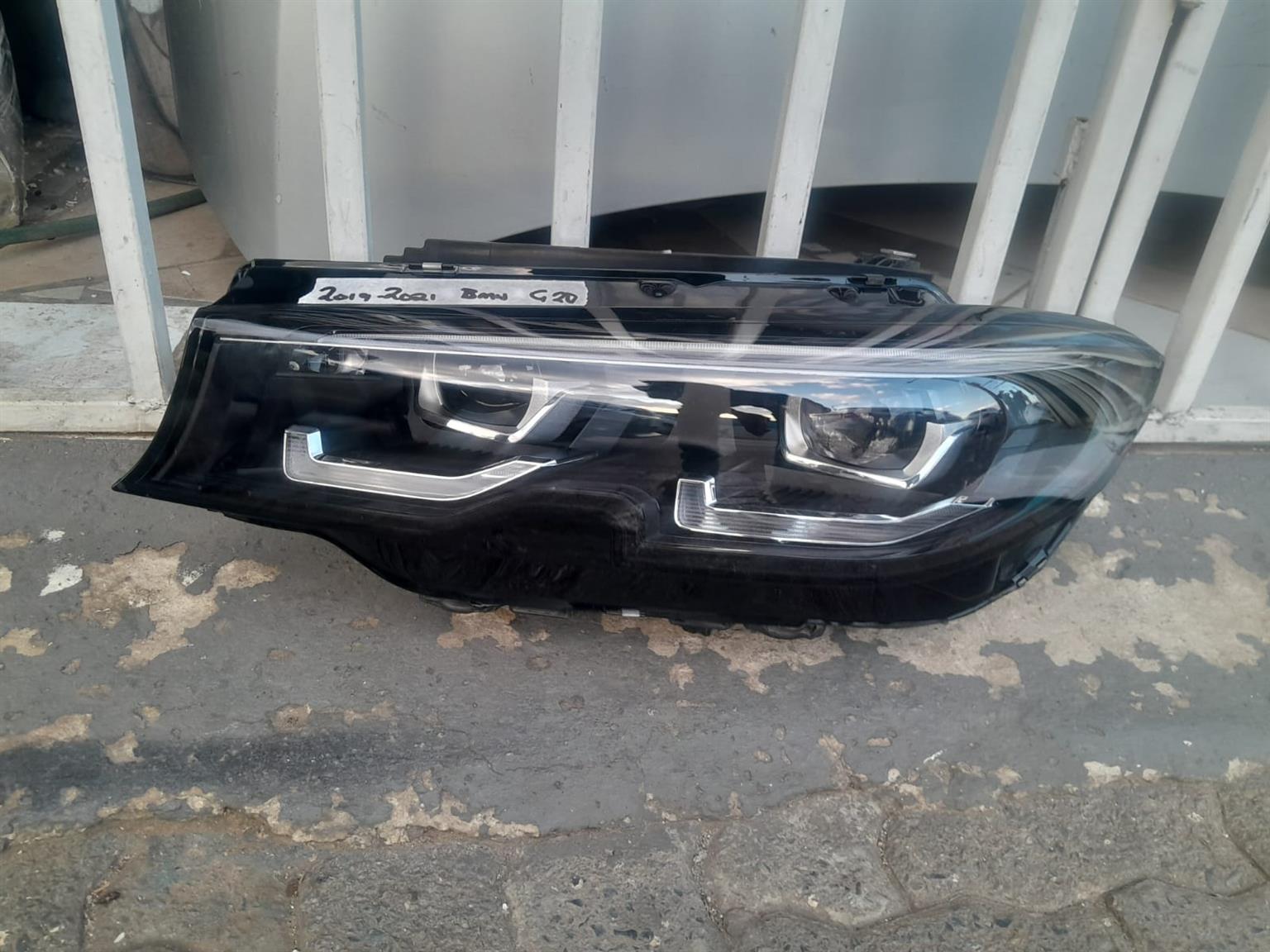 2019-2021 BMW G20 LEFT SIDE HEADLIGHT FOR SALE - Private Seller 2019-2021 BMW G20 LEFT SIDE HEADLIGHT FOR SALE - Private Seller