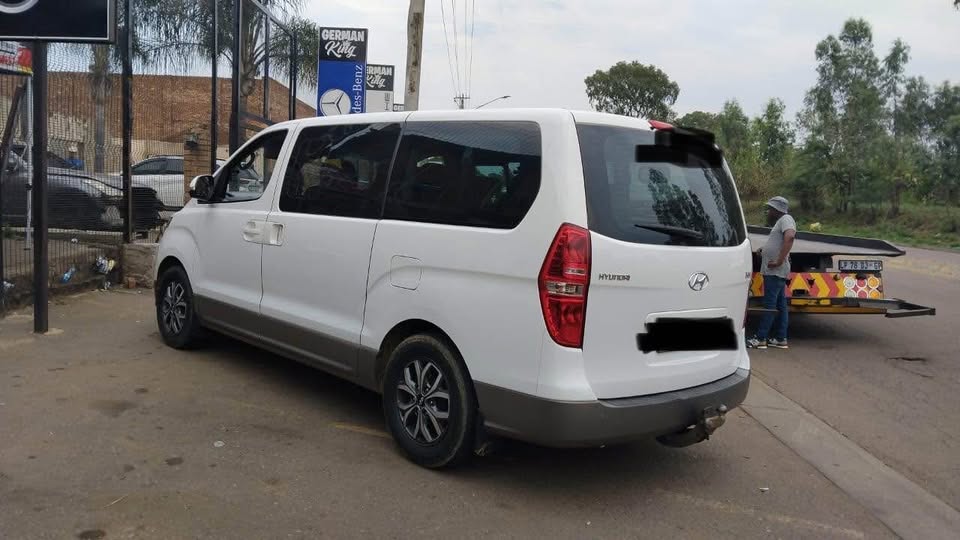 2019 HYUNDAI H1 2.5DIESEL AUTO FOR SPARES - Private Seller