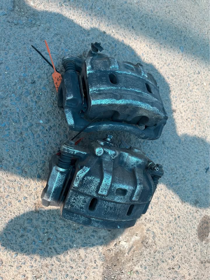 Mahindra Scorpio 2.2 Brake Callipers Available - Private Seller