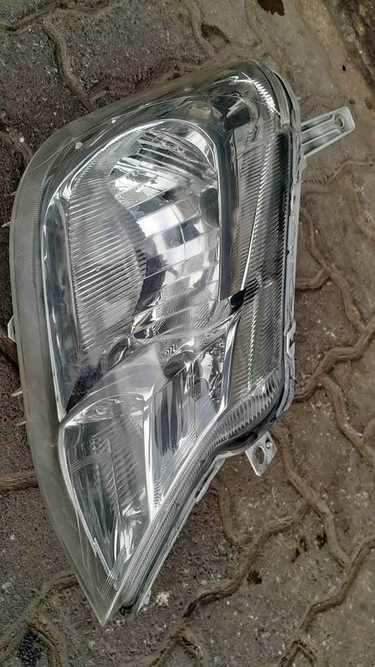 Toyota Etios headlight - Private Seller Toyota Etios headlight - Private Seller