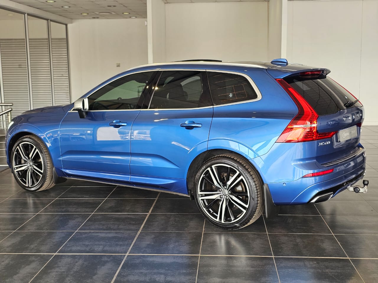 Used 2018 Volvo XC60 T6 R-Design - Private Seller Used 2018 Volvo XC60 T6 R-Design - Private Seller