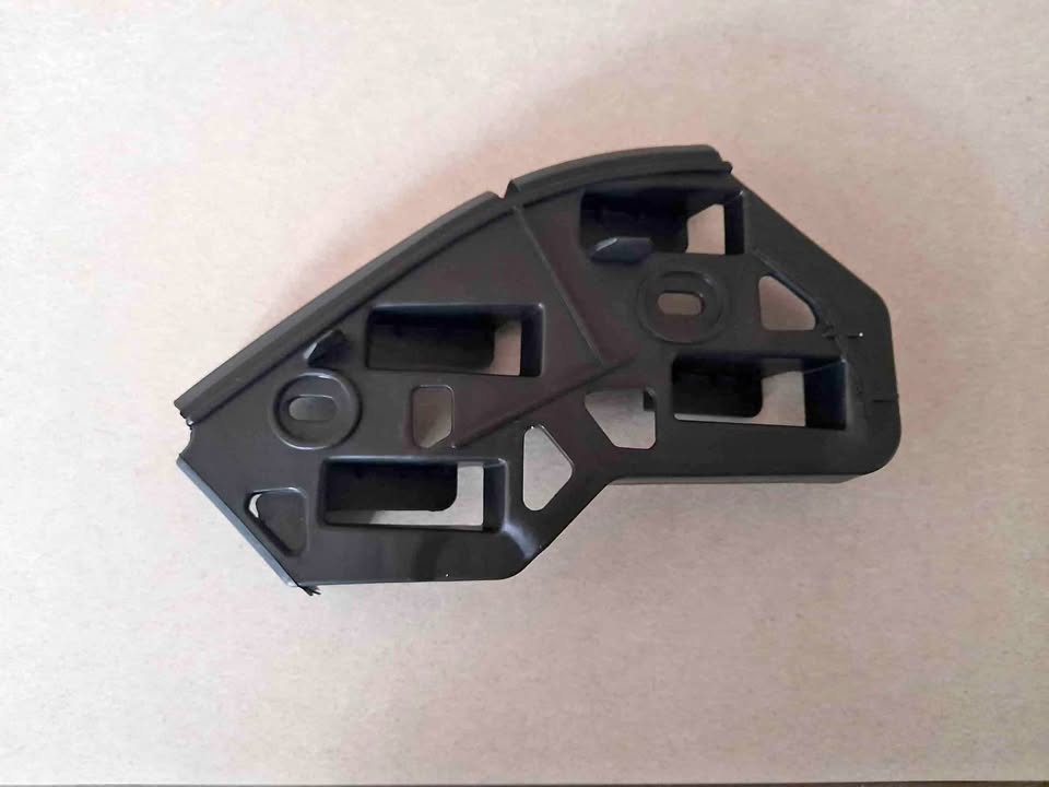 VW POLO VIVO 2010/17  BRAND NEW FRONT BUMPERS SLIDES FOR SALE