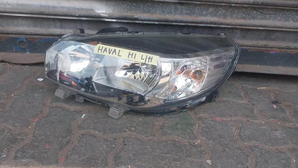 HAVAL H1 headlight - Private Seller HAVAL H1 headlight - Private Seller