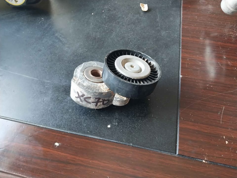 Volvo XC70 T6 2008 Tensioner for sale - Private Seller