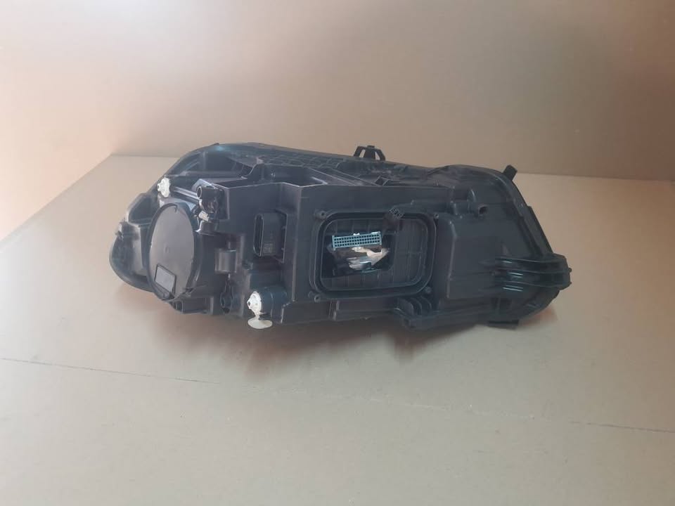 2018-2020 MERCEDES BENZ CLA RIGHT SIDE HEADLIGHT FOR SALE