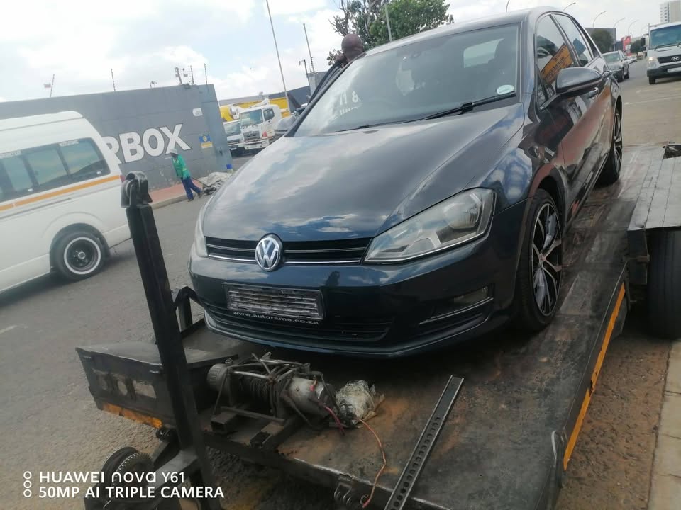 Golf 7 tsi stripping no papers - Private Seller Golf 7 tsi stripping no papers - Private Seller