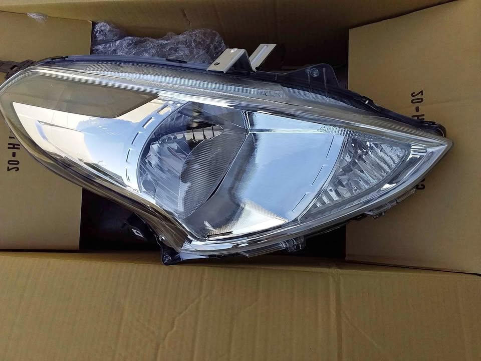 NISSAN ALMERA 2016/22 BRAND NEW HEADLIGHTS FORSALE