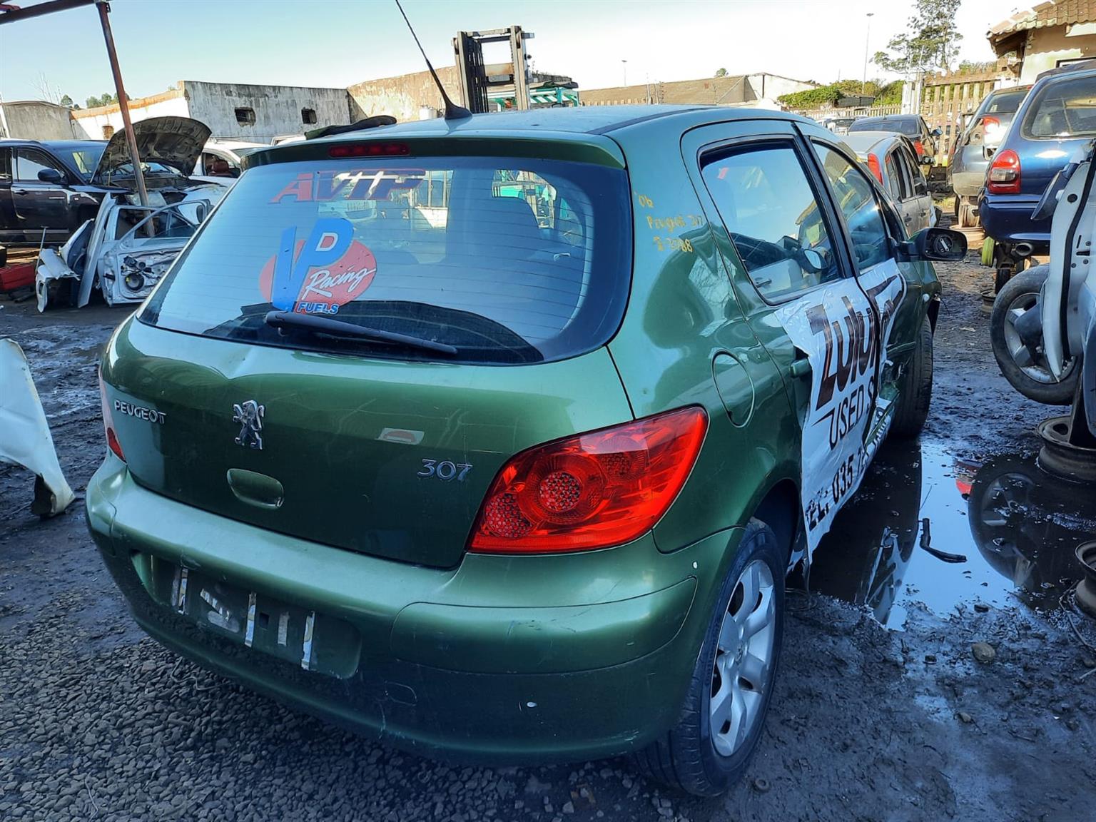 2006 Peugeot 307 - Stripping for Spares.