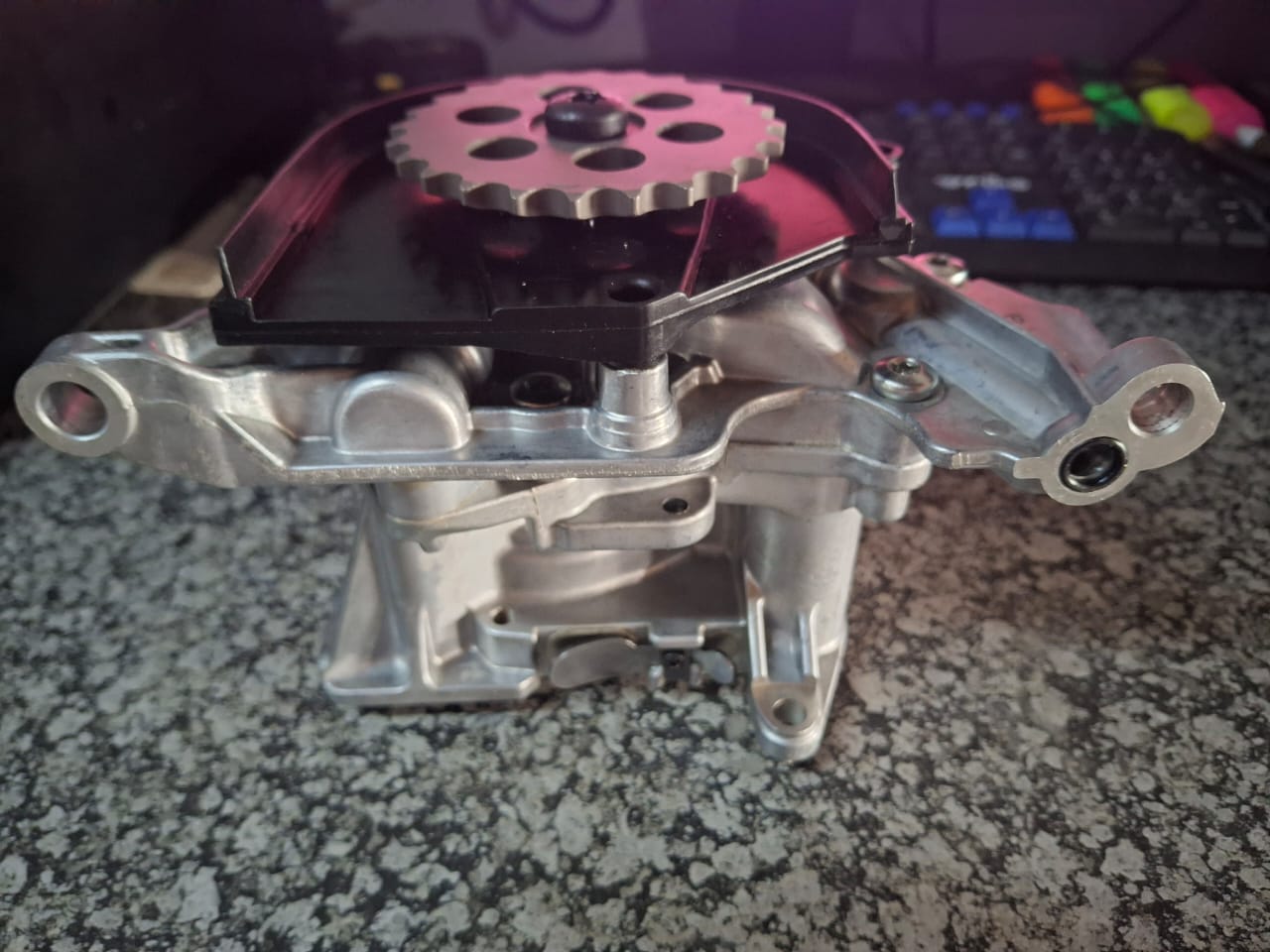 Bmw 320D N47 Oil Pump For Sale. - Private Seller Bmw 320D N47 Oil Pump For Sale. - Private Seller