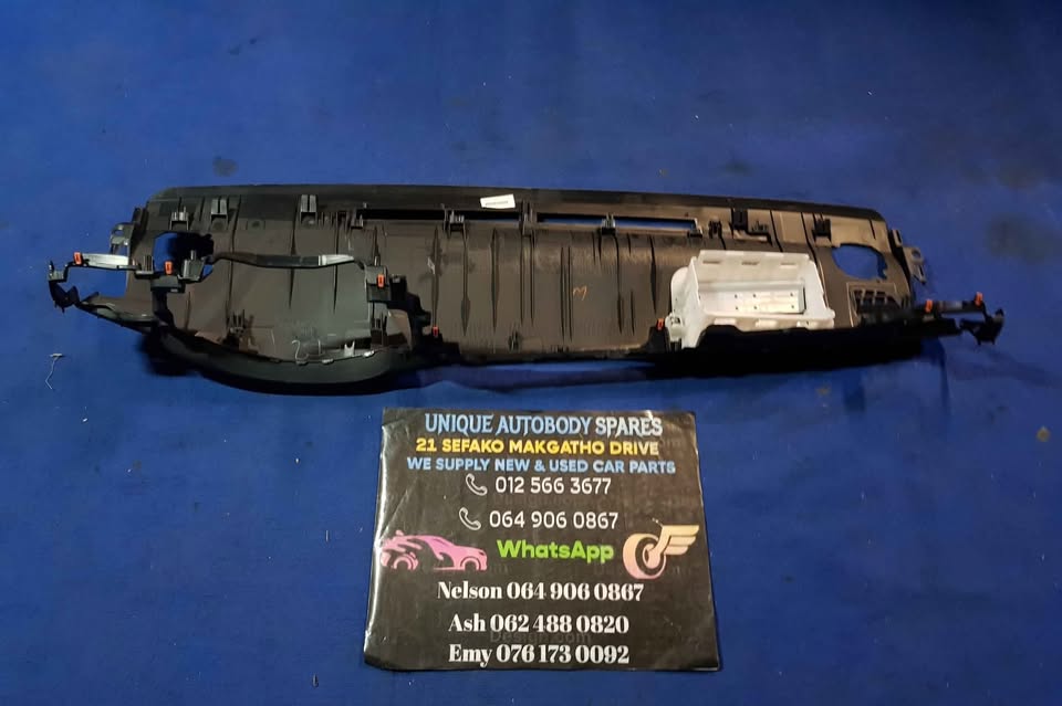 Toyota Hilux GD6 Upper Dashboard - Private Seller Toyota Hilux GD6 Upper Dashboard - Private Seller