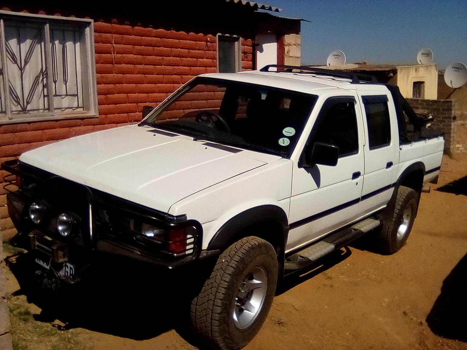 nissan hardbody 4x4 parts