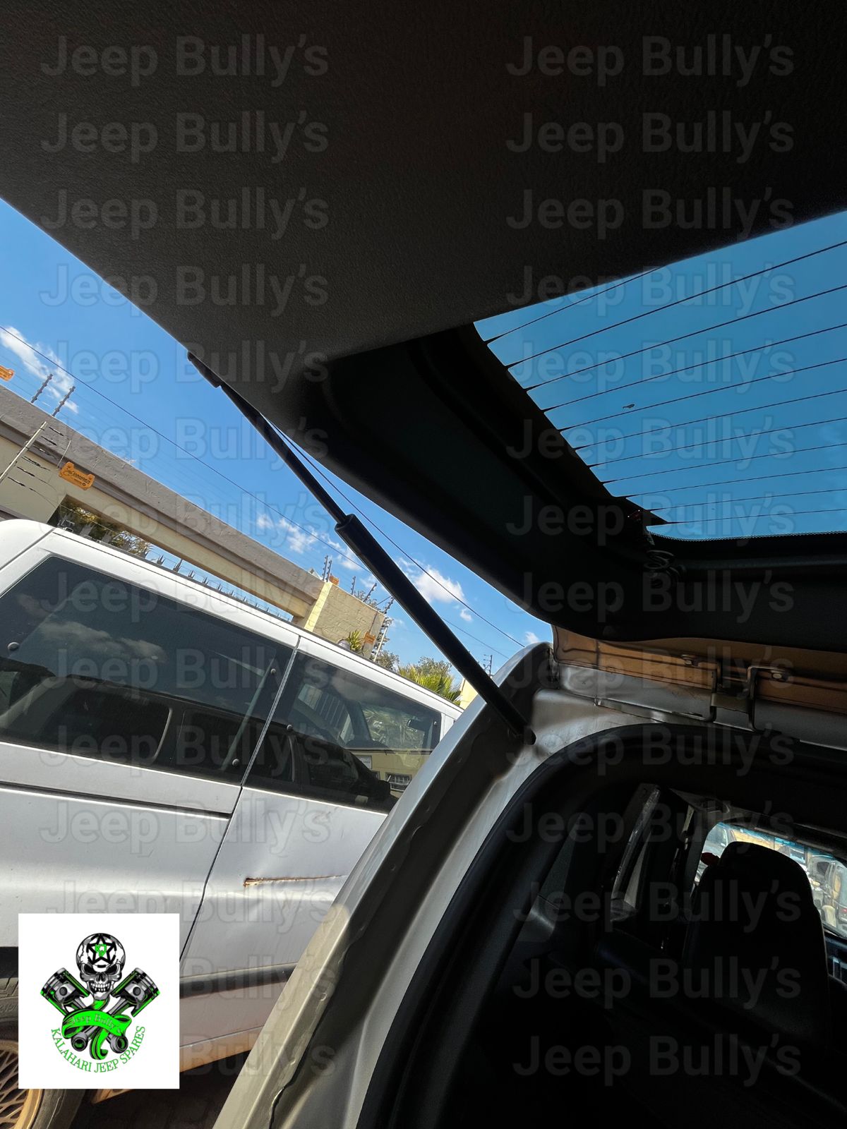Second Hand Jeep Cherokee KK Boot Shocks For Sale - Private Seller Second Hand Jeep Cherokee KK Boot Shocks For Sale - Private Seller
