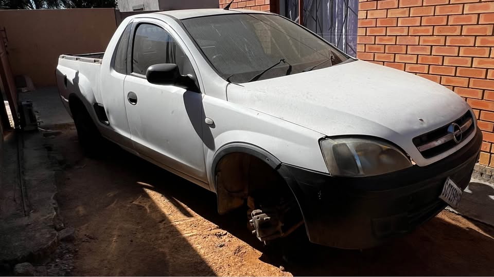 Corsa utility Stripping
