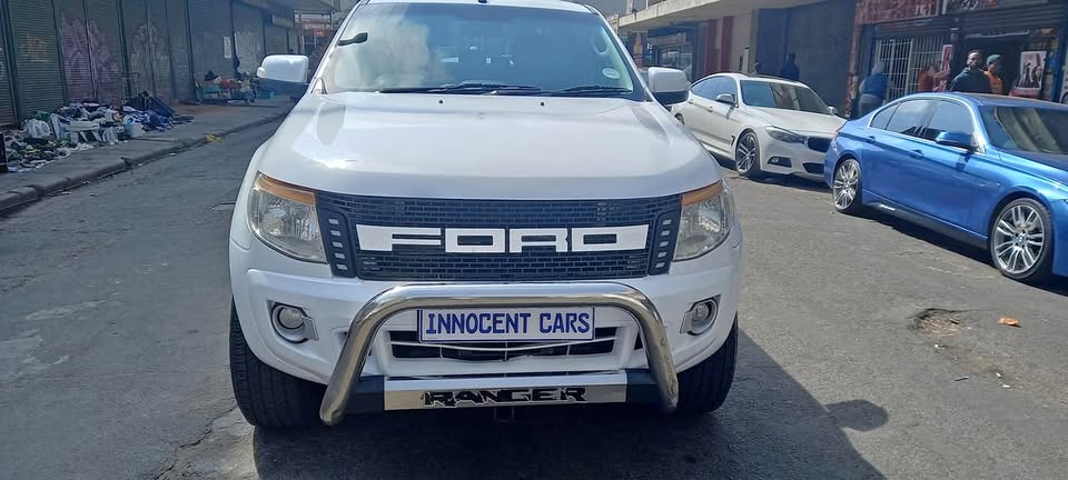 2012 FORD RANGER 3.2.. AUTOMATIC TRANSMISSION.. DIESEL. COLOUR. LEATHER SEATS.