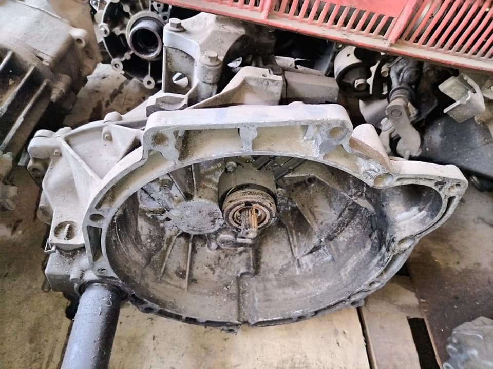 Ford fiesta gearbox Contact while we have in stock - Private Seller