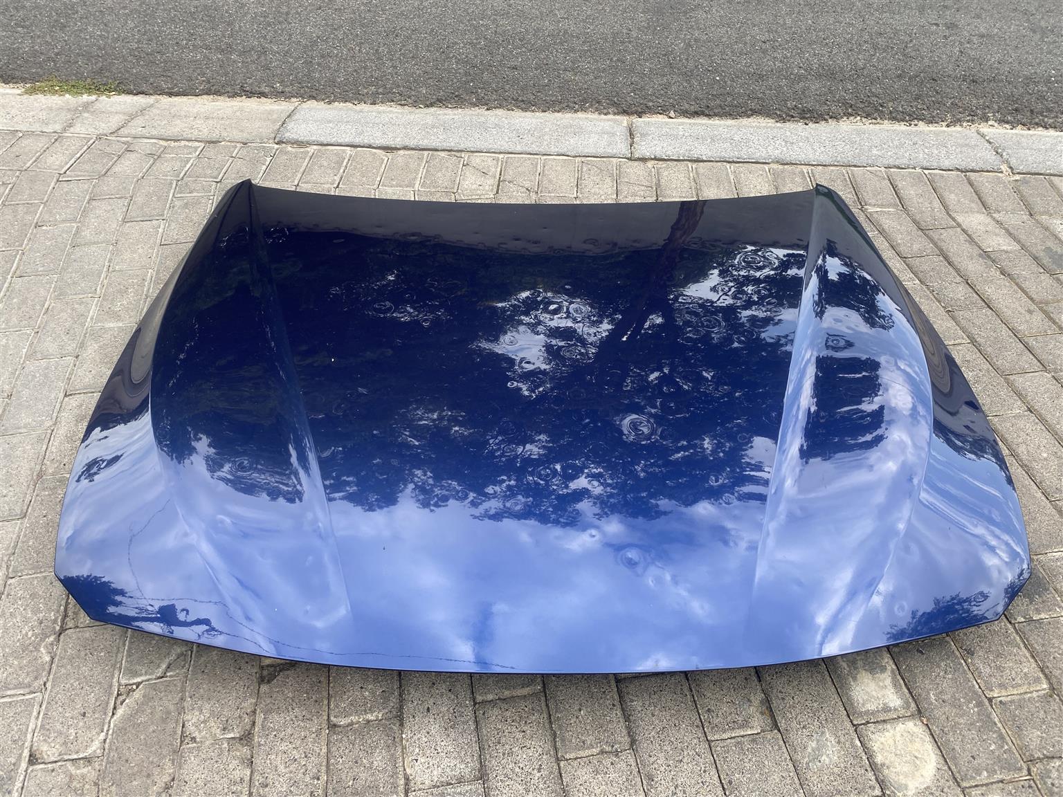 2018 BMW 3 SERIES F30 BONNET FOR SALE. IN EXCELLENT CONDITION
