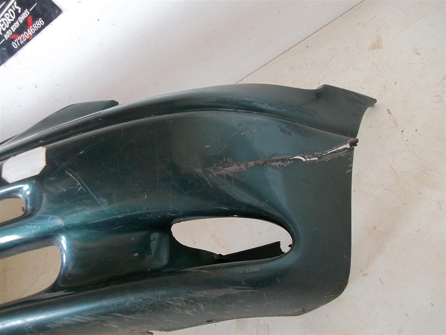 Dodge Caravan/Chrysler Voyager '96-'00 front bumper - Private Seller