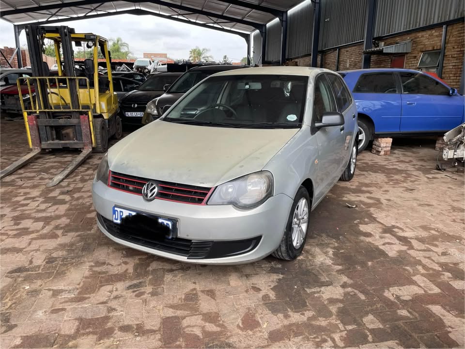 POLO VIVO FOR SPARES - Private Seller POLO VIVO FOR SPARES - Private Seller
