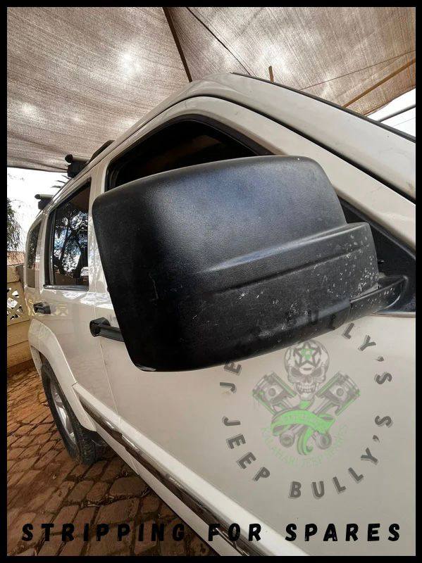 Jeep Cherokee KK: Side Mirrors  (Used in excellent condition) - Private Seller
