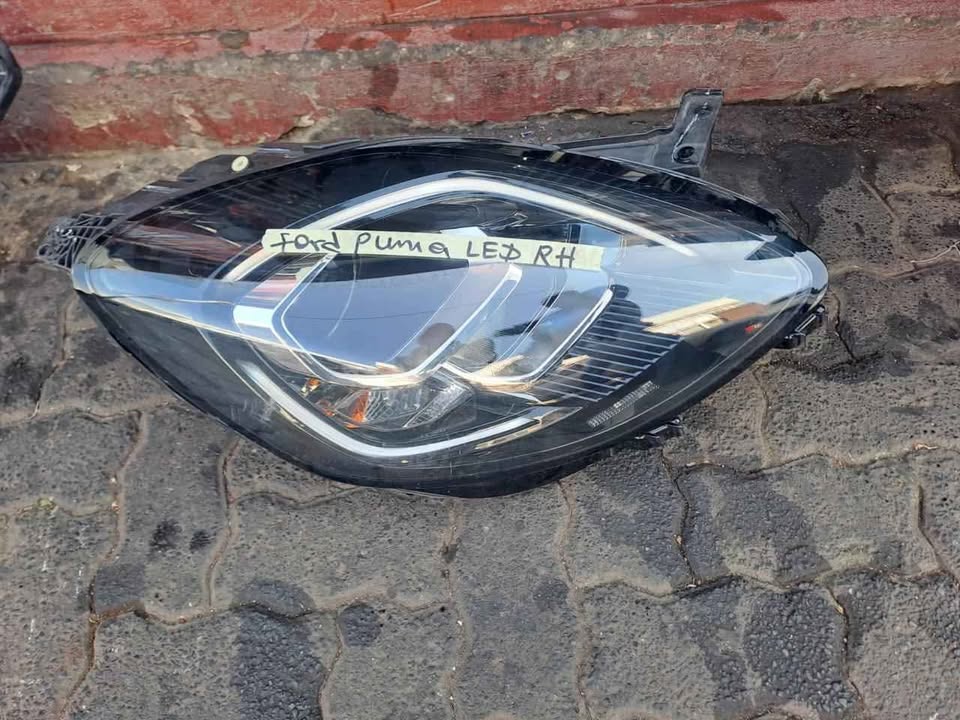 Ford Puma LED Headlight Rightside. Call or DM . - Private Seller Ford Puma LED Headlight Rightside. Call or DM . - Private Seller