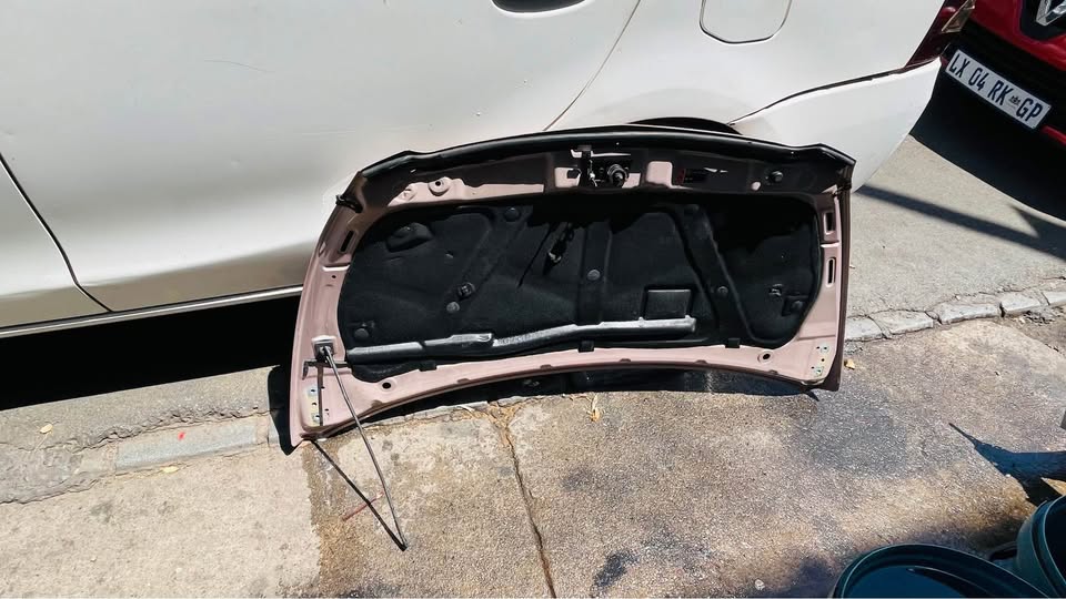 Chevrolet Spark Bonnet - Private Seller Chevrolet Spark Bonnet - Private Seller
