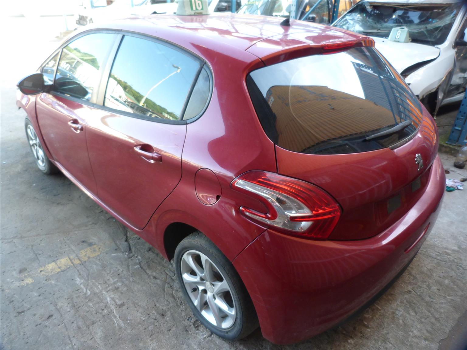 Peugeot 208 1.2 VTi - 2012 - Private Seller Peugeot 208 1.2 VTi - 2012 - Private Seller