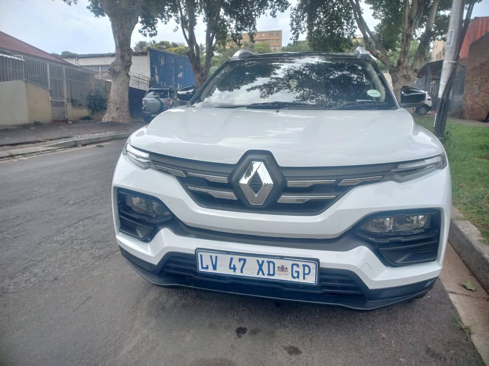 Renualt Kiger 2022 Model 1.0 Turbo Petrol, Automatic, White Color, Mileage 26000kms, Renualt Kiger 2022 Model 1.0 Turbo Petrol, Automatic, White Color, Mileage 26000kms,
