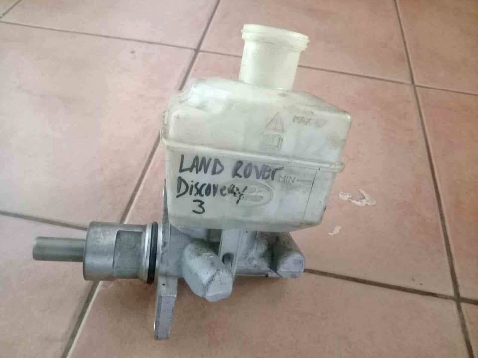 Land rover discovery 3 brake master cylinder - Private Seller Land rover discovery 3 brake master cylinder - Private Seller