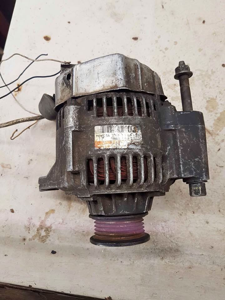 Toyota Corolla alternator - Private Seller Toyota Corolla alternator - Private Seller