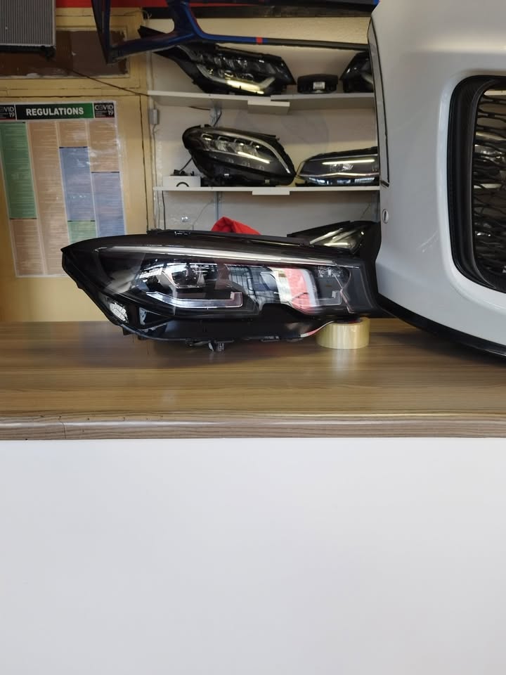 2022 BMW 3 SERIES G20/G21 LED RIGHTSIDE HEADLIGHT FOR SALE IN PRISTINE CONDITION - Private Seller 2022 BMW 3 SERIES G20/G21 LED RIGHTSIDE HEADLIGHT FOR SALE IN PRISTINE CONDITION - Private Seller