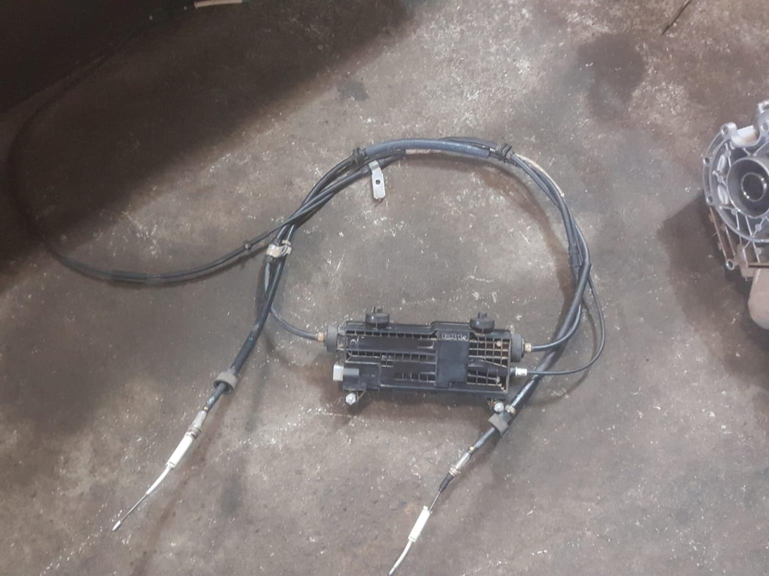2011 Discovery 4 3.0 SDV6 HSE Handbrake Actuator for sale - Private Seller 2011 Discovery 4 3.0 SDV6 HSE Handbrake Actuator for sale - Private Seller