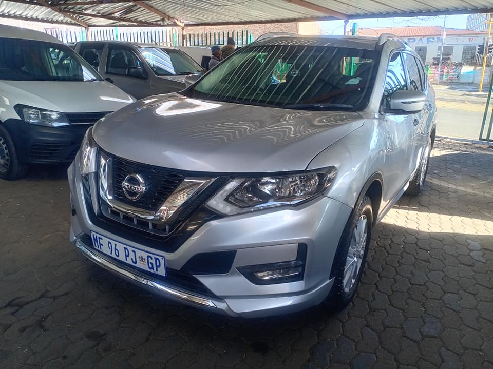 Nissan Xtrail 2.5 4x4 Automatic petrol 7seater  2020 Silver Reverse Camera