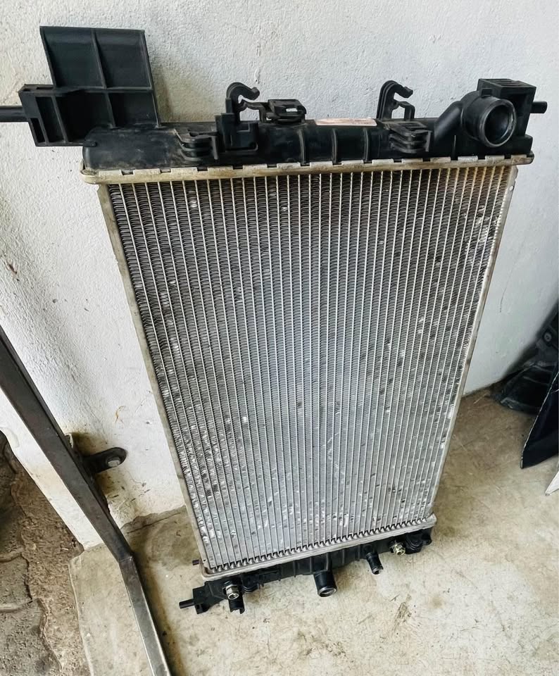 Chevrolet Sonic automatic radiator - Private Seller