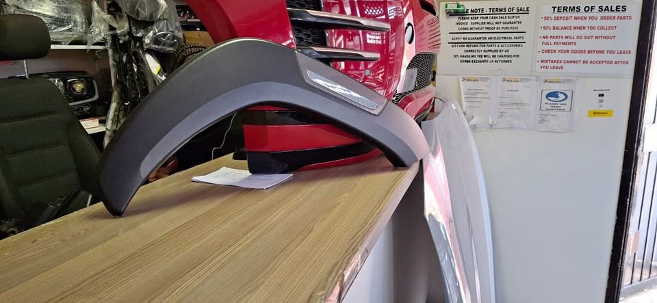 2021 TOYOTA HILUX REVO RIGHT FRONT WHEEL ARCH - Private Seller 2021 TOYOTA HILUX REVO RIGHT FRONT WHEEL ARCH - Private Seller
